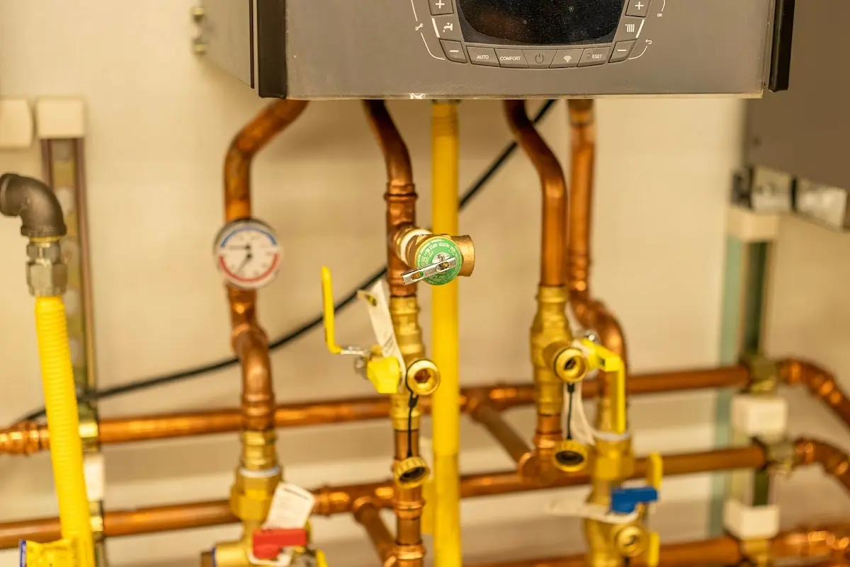 Licensed technician providing Pipe Repair for a homeowner in West Bradenton